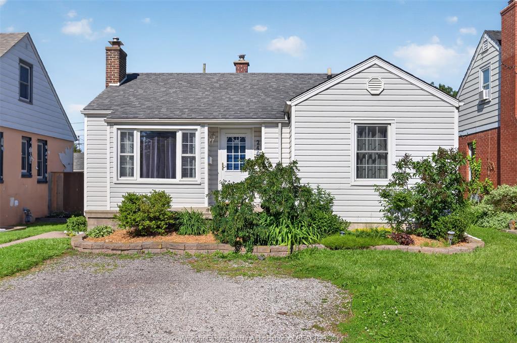 MLS# 26012194: 2406 BYNG, Windsor, Canada
