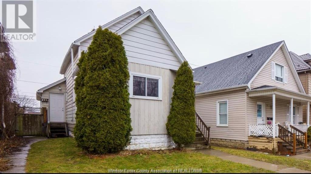 MLS# 26012221: 329 PIERRE Avenue Unit# MAIN FLOOR, Windsor, Canada