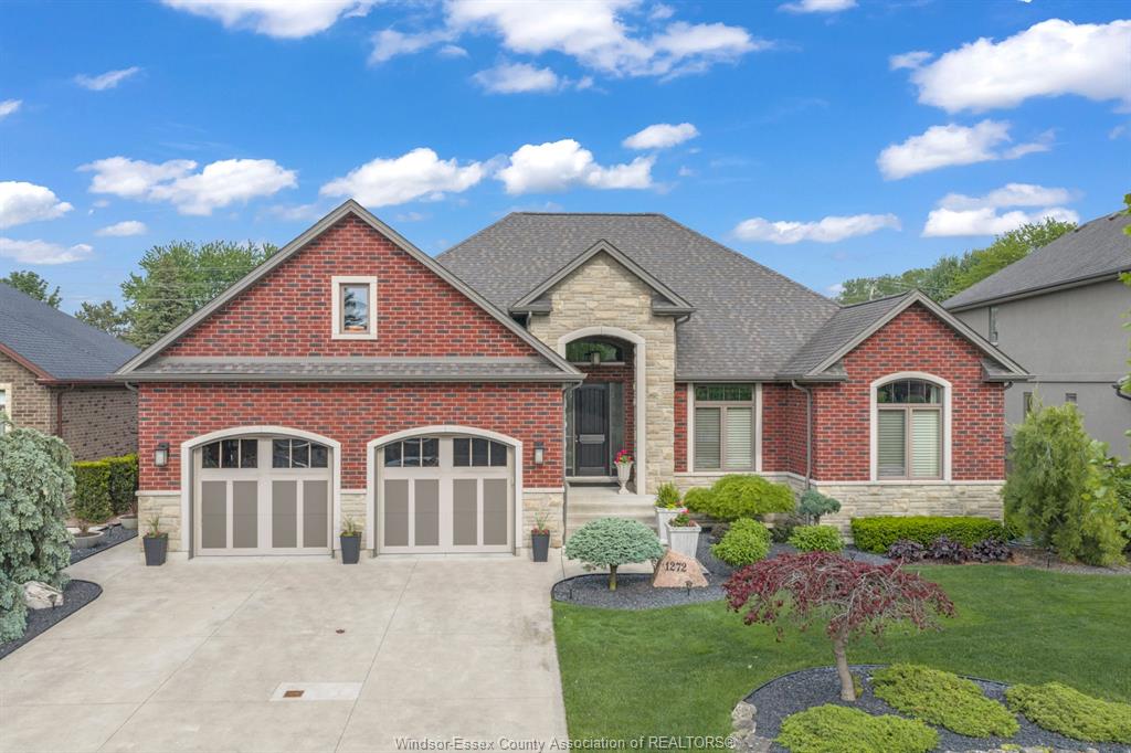 MLS# 26012293: 1272 NACCARATO, LaSalle, Canada