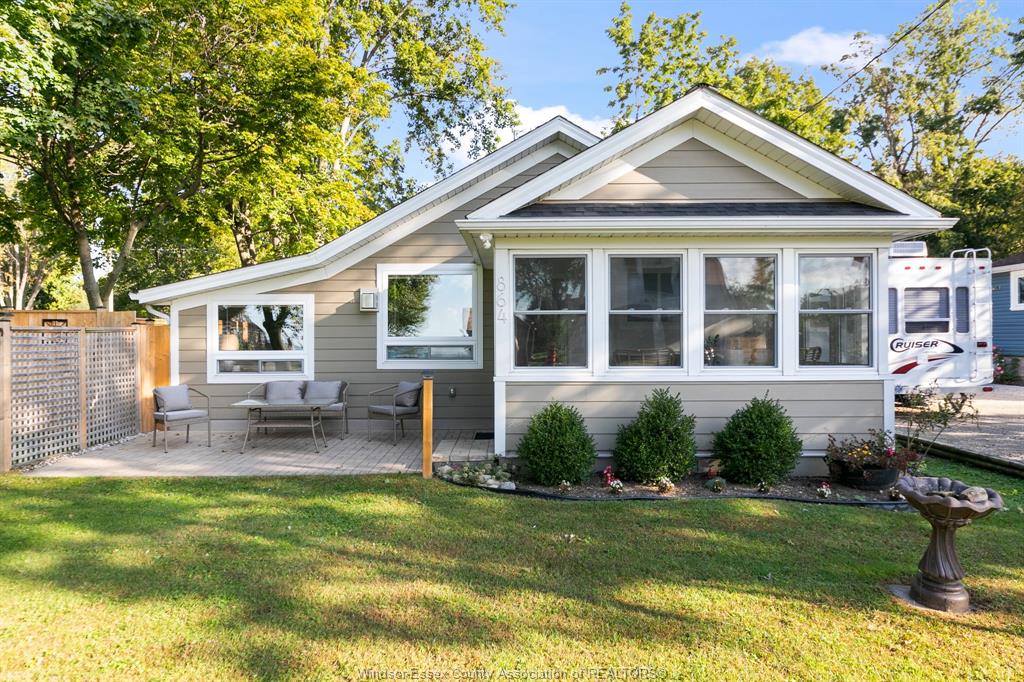 MLS# 26011794: 864 Lawrence Drive, Colchester, Canada