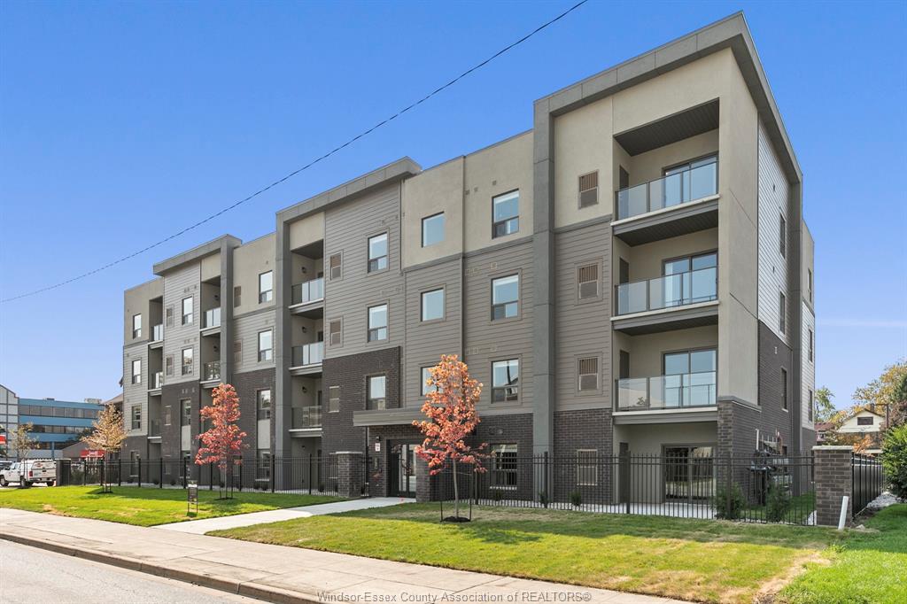 MLS# 26012468: 955 OUELLETTE Avenue Unit# 207, Windsor, Canada