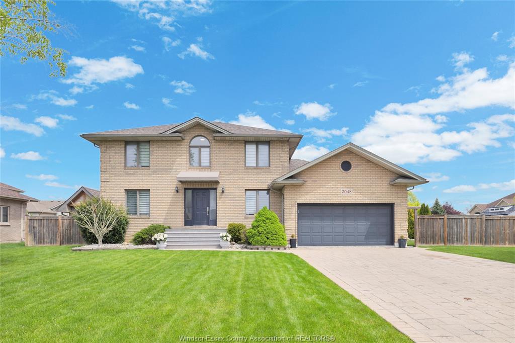 MLS# 26012382: 2048 Eugeni, Tecumseh, Canada
