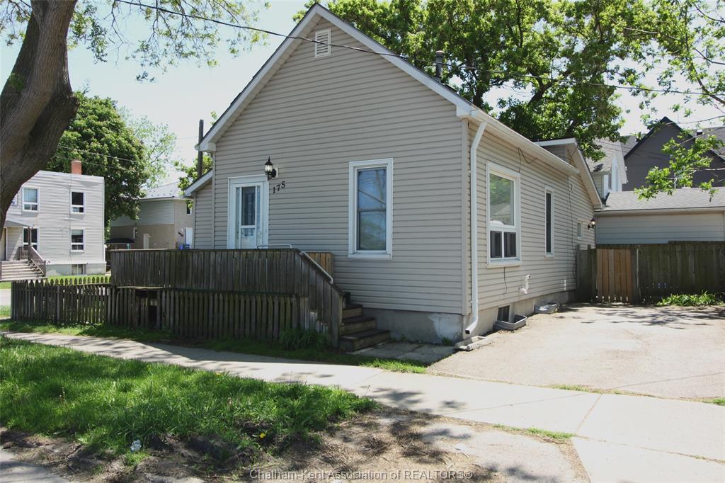 MLS# 26012429: 175 Davis Street, Sarnia, Canada
