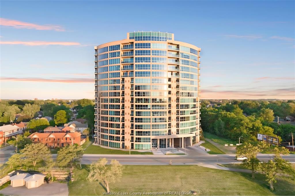 MLS# 26012617: 1225 RIVERSIDE Drive Unit# 705, Windsor, Canada