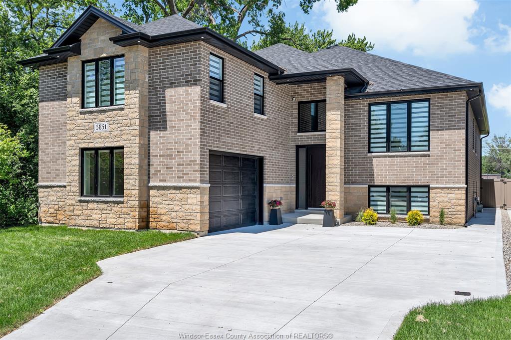 MLS# 26012693: 3851 RONALD Avenue, Windsor, Canada