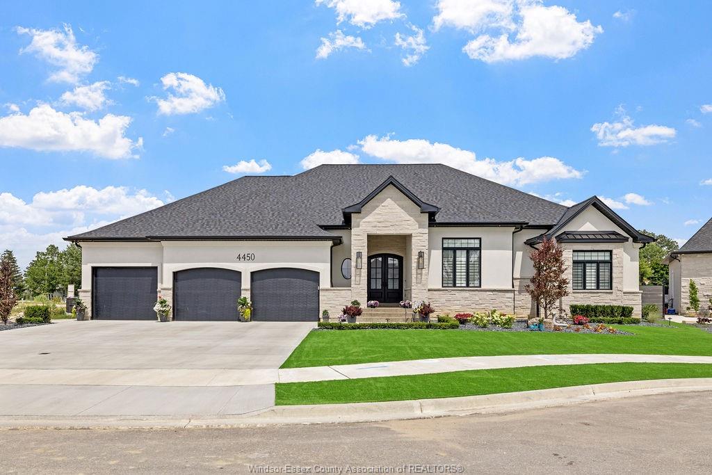 MLS# 26012719: 4450 CATERINA Crescent, LaSalle, Canada