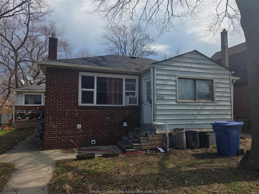 MLS# 26012637: 3531 Peter Street, Windsor, Canada