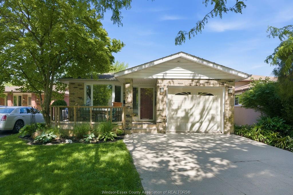 MLS# 26012700: 512 ELINOR, Windsor, Canada