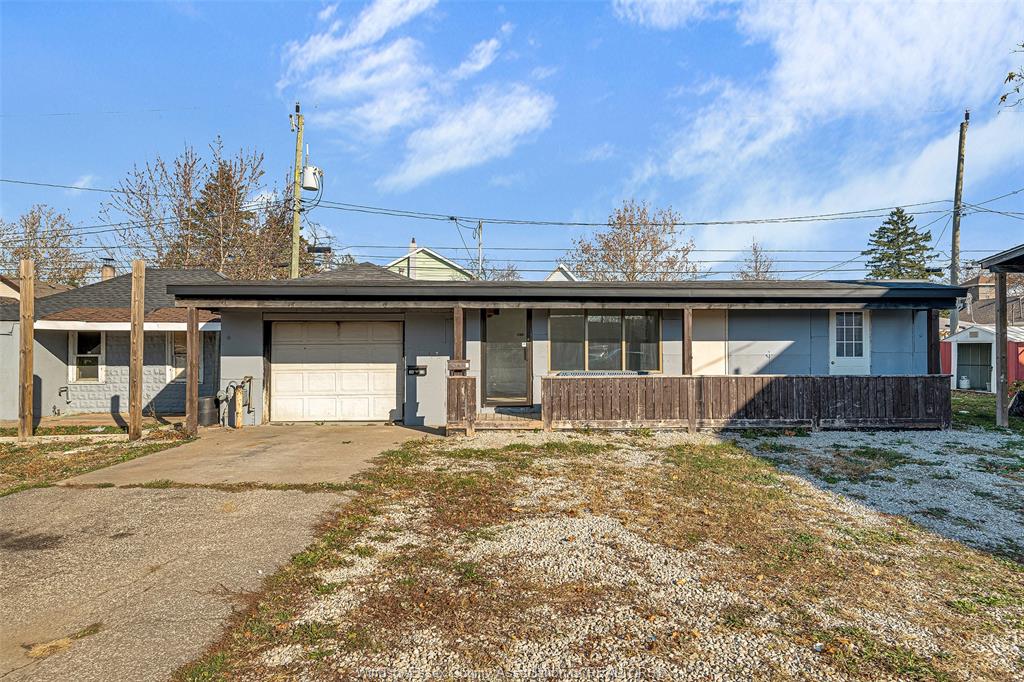 MLS# 26012940: 1672 DROUILLARD, Windsor, Canada
