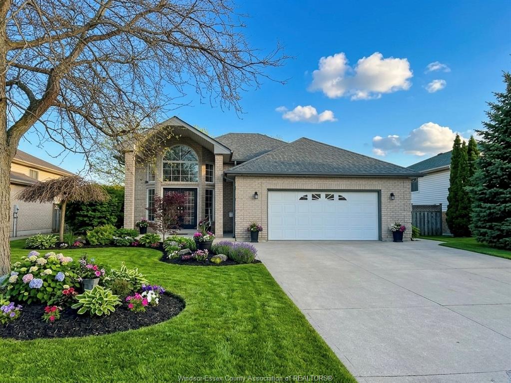MLS# 26012960: 1655 BIRCHWOOD Crescent, Lakeshore, Canada