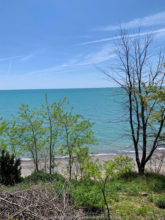 MLS# 26012974: 1916 OCEAN Boulevard, Wheatley, Canada