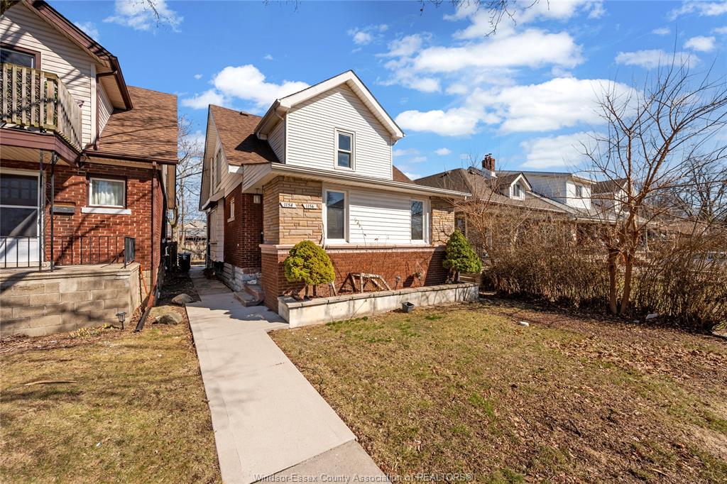 MLS# 26012896: 1156 ELM  Unit# UPPER, Windsor, Canada