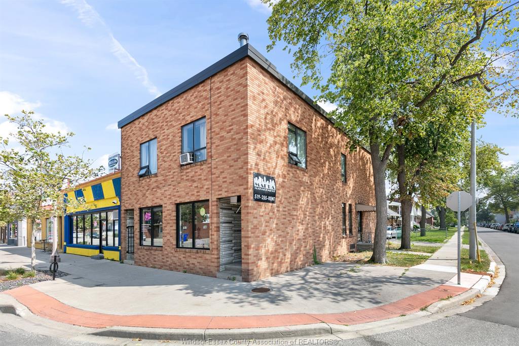 MLS# 26013029: 1101 ERIE Street, Windsor, Canada