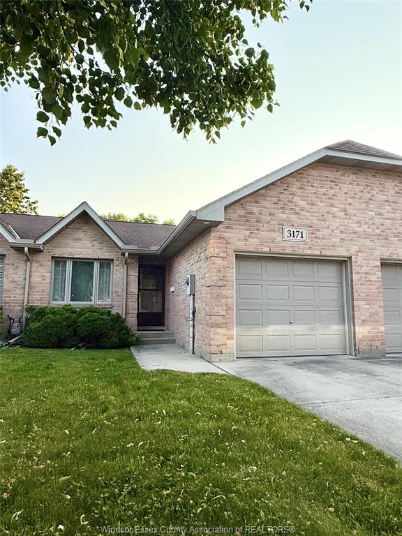 MLS# 26013055: 3171 NORTHWAY Avenue, Windsor, Canada
