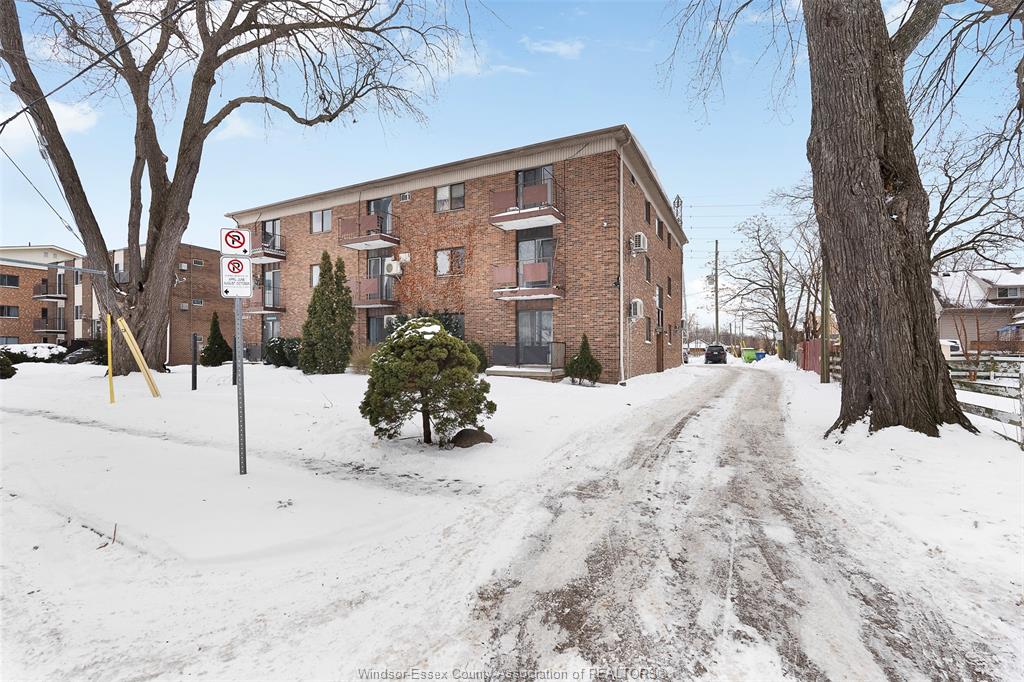 MLS# 26013067: 1655 Rooney Street, Windsor, Canada