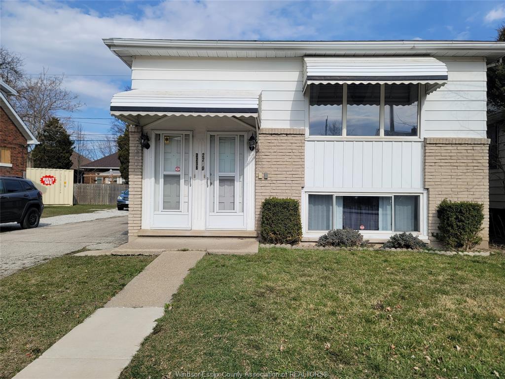 MLS# 26013148: 2240 HOWARD Avenue Unit# UPPER, Windsor, Canada