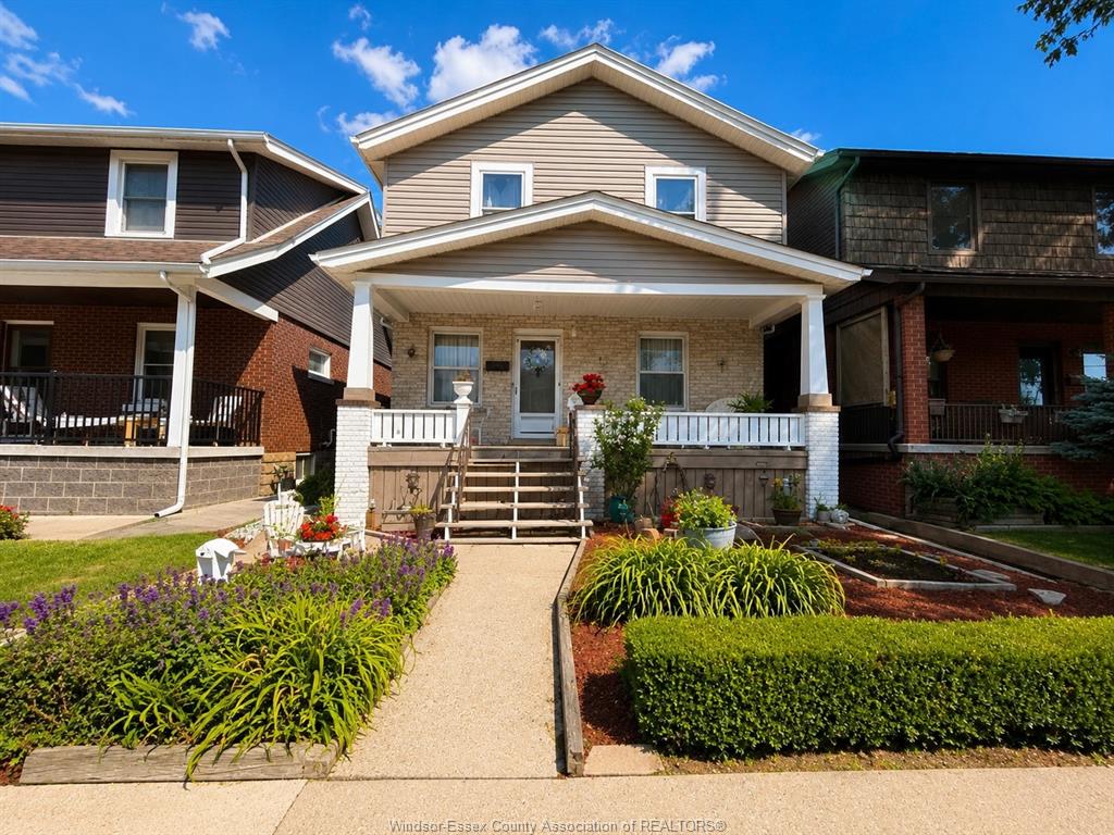 MLS# 26013312: 382 PINE Street, Windsor, Canada