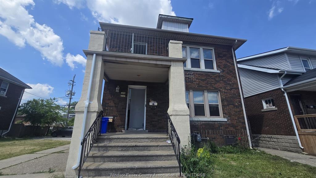 MLS# 26013335: 2257 HOWARD Avenue Unit# MAIN, Windsor, Canada