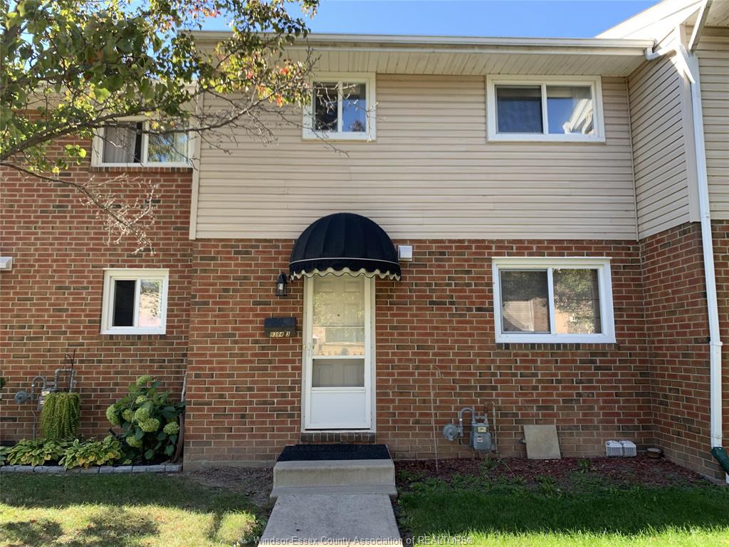 MLS# 26013386: 9394 ESPLANADE Drive Unit# 3, Windsor, Canada