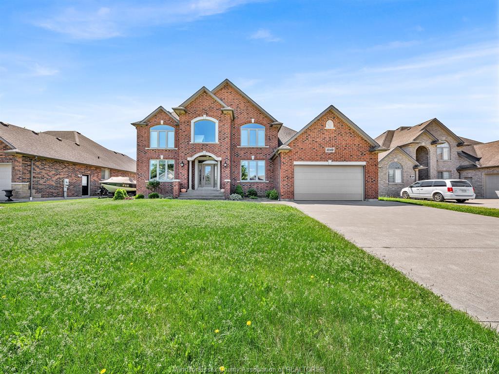 MLS# 26013405: 1049 HUNTINGTON Boulevard, Lakeshore, Canada