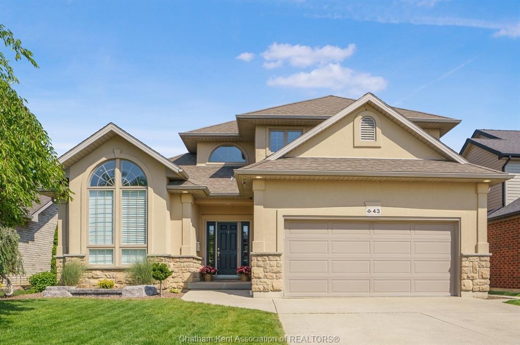 MLS# 26013403: 43 Enclave Place, Chatham, Canada