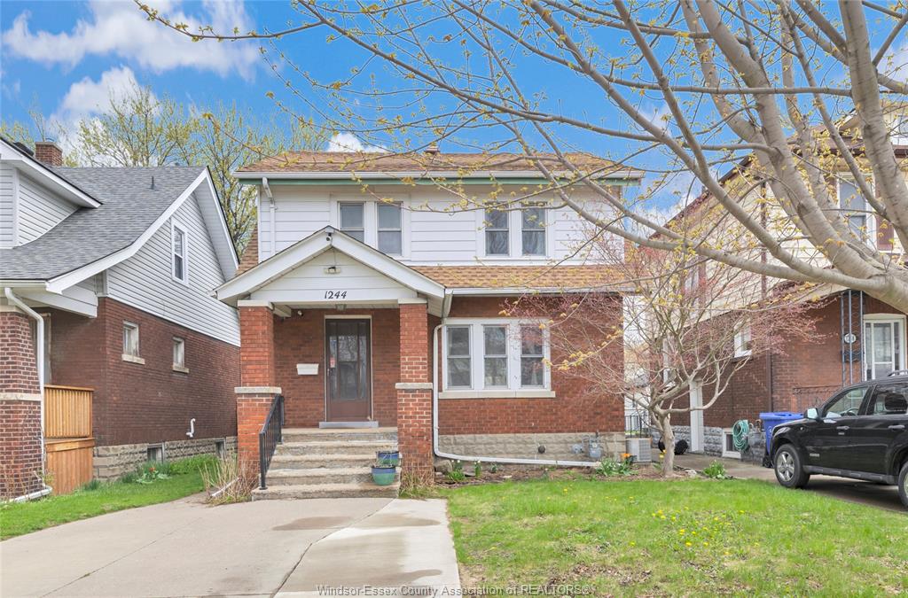 MLS# 26013482: 1244 MARENTETTE, Windsor, Canada