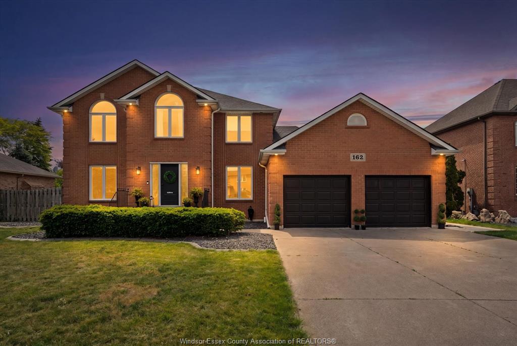 MLS# 26013536: 162 MARTIN Drive, Lakeshore, Canada