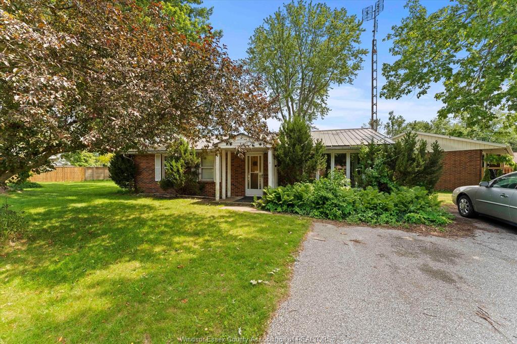 MLS# 26013562: 309 Bayview Crescent, Kingsville, Canada