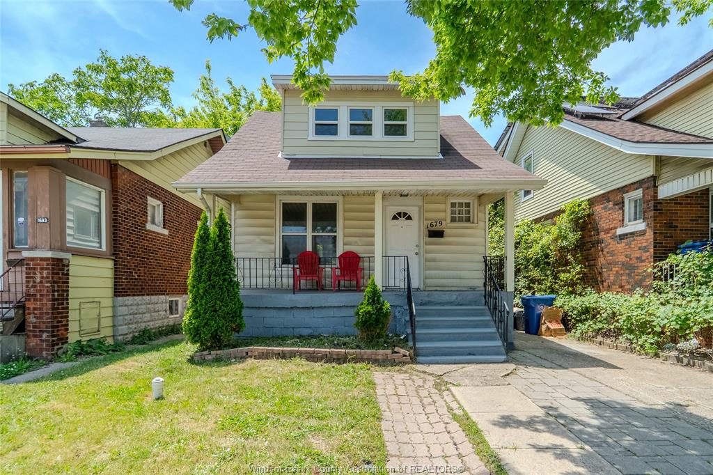 MLS# 26013140: 1679 Howard Avenue, Windsor, Canada