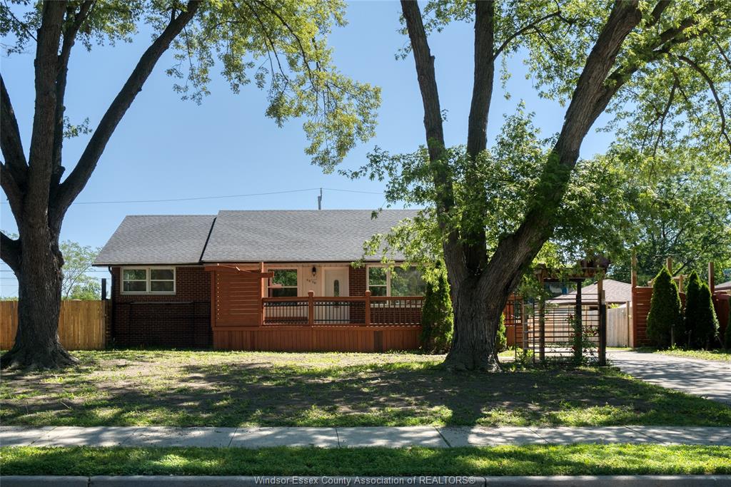MLS# 26013585: 3310 RANKIN Avenue, Windsor, Canada