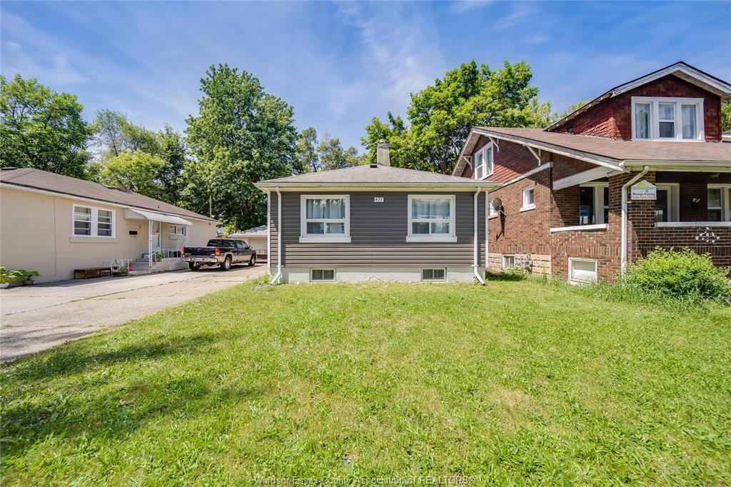 MLS# 26013338: 473 INDIAN Road, Windsor, Canada