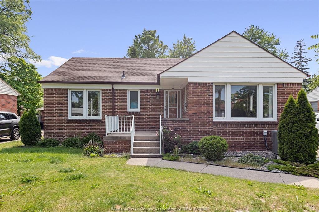 MLS# 26013704: 3455 DOUGALL, Windsor, Canada