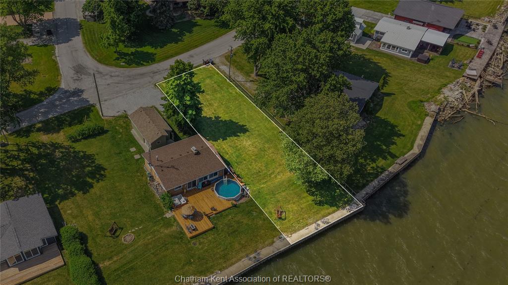 MLS# 26013804: 105 ISLAND Crescent, Lighthouse Cove, Canada