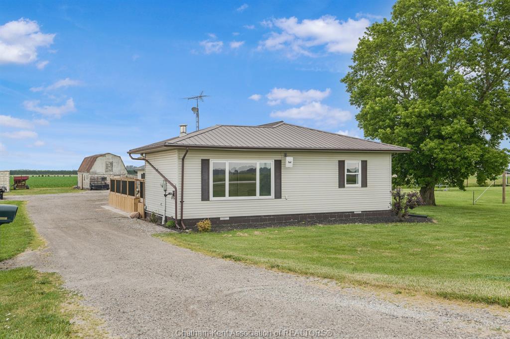MLS# 26013775: 26334 PRINCE ALBERT Road, Chatham-Kent, Canada