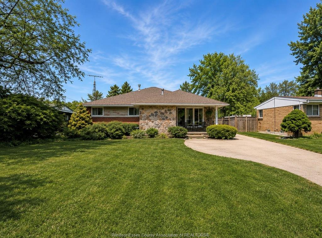MLS# 26013961: 3740 DOMINION, Windsor, Canada