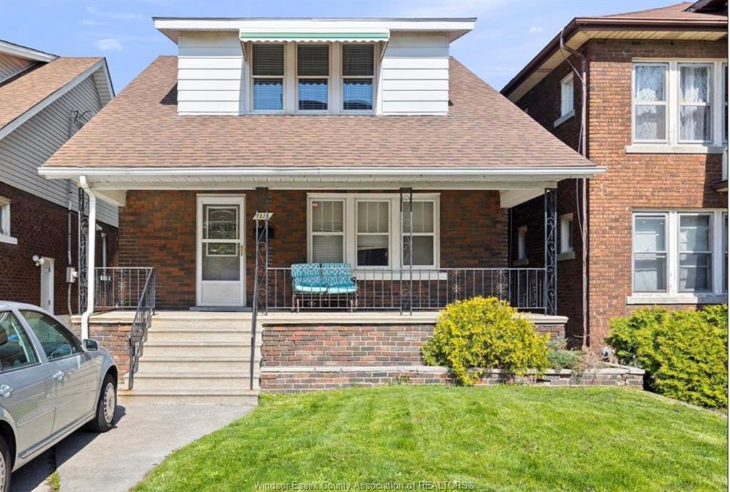 MLS# 26014108: 1332 DUFFERIN Place, Windsor, Canada