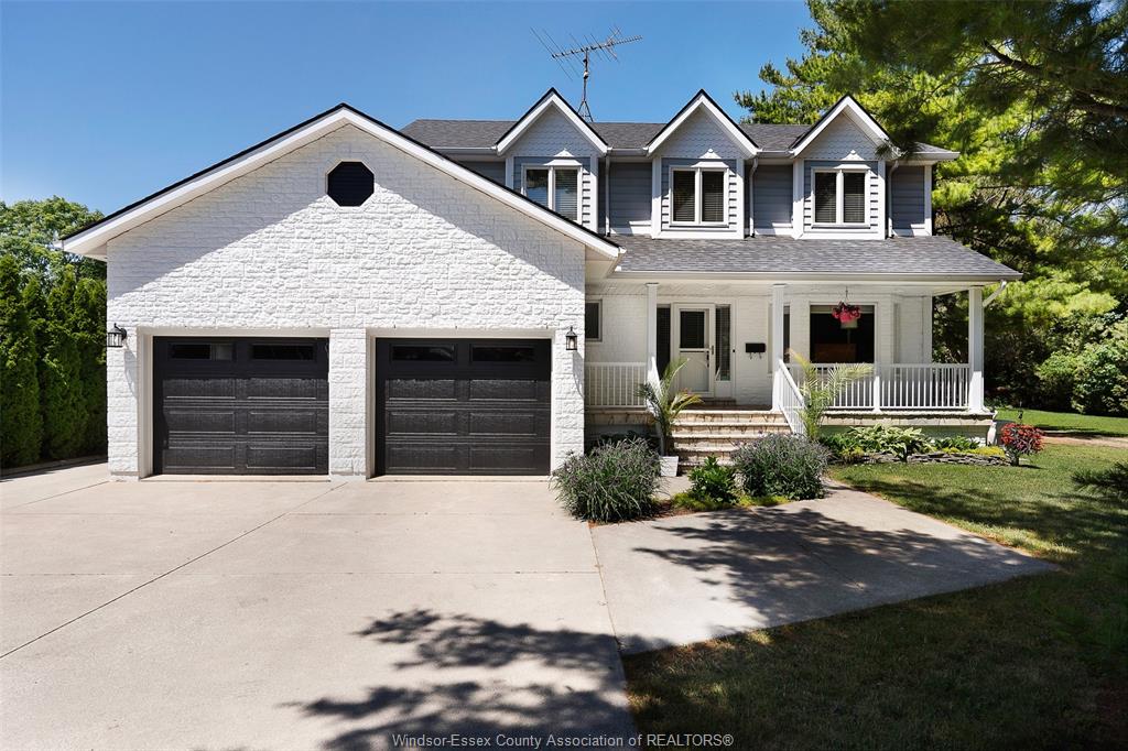 MLS# 26014156: 1675 DIVISION Road, Kingsville, Canada