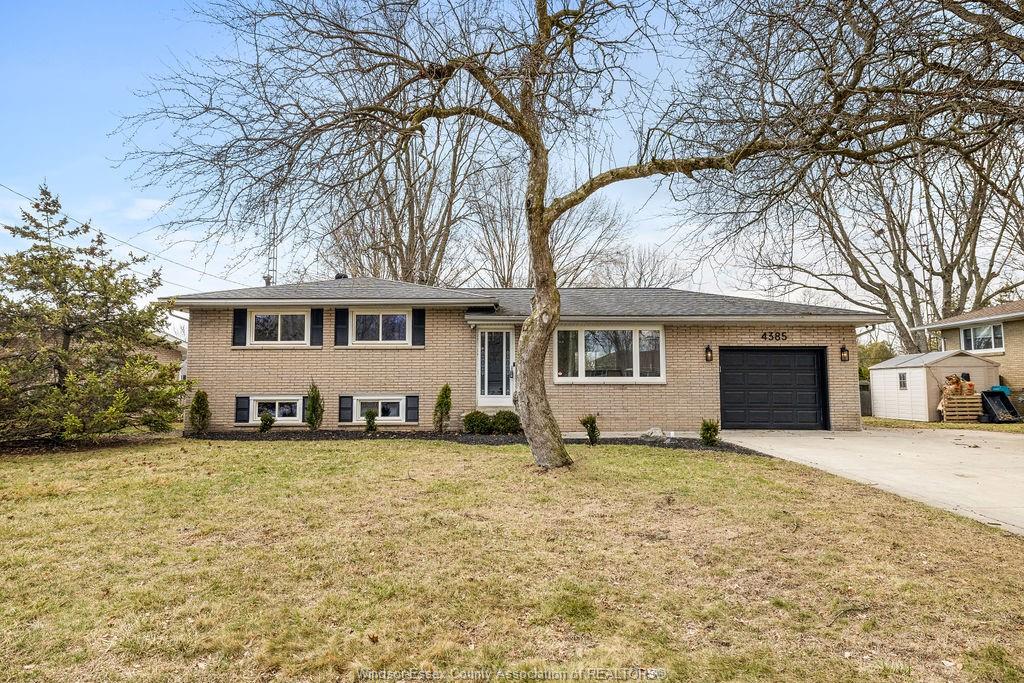 MLS# 26014159: 4385 HURON CHURCH LINE Road, LaSalle, Canada