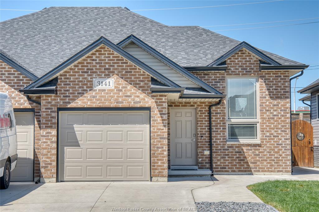 MLS# 26014172: 3141 VIOLA Crescent, Windsor, Canada