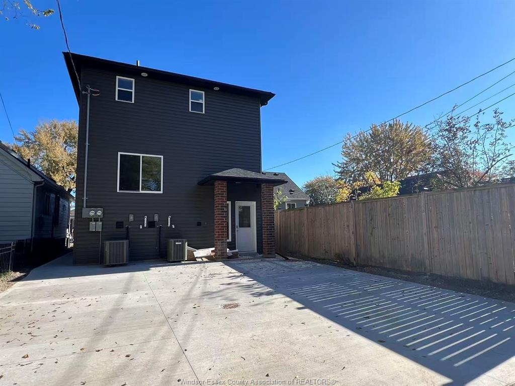 MLS# 26014591: 917 Mckay Avenue Unit# Back, Windsor, Canada
