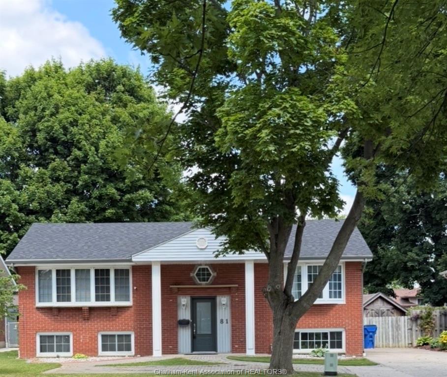 MLS# 26014725: 81 Lancefield Place, Chatham, Canada