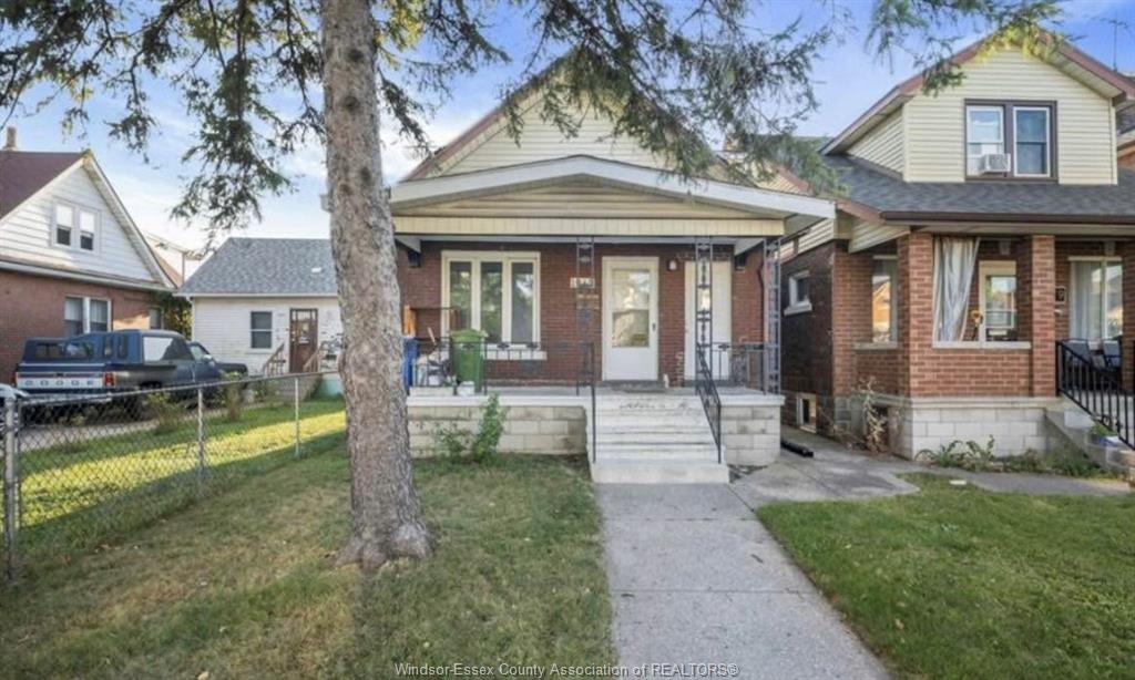 MLS# 26014714: 1085 Langlois  Unit# Main, Windsor, Canada