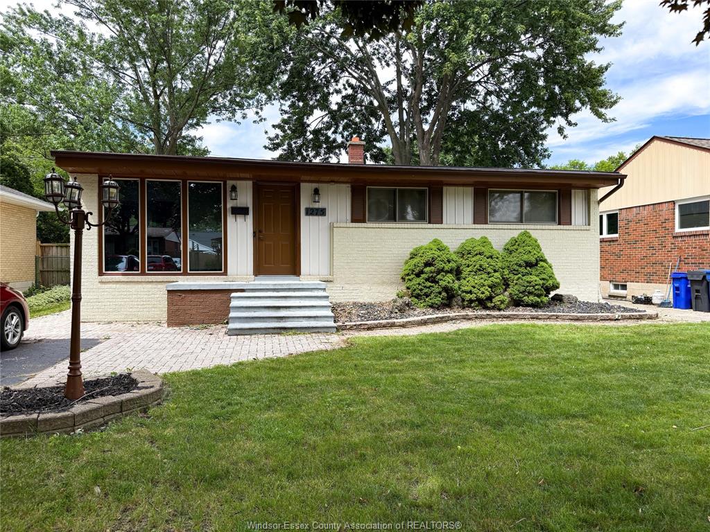 MLS# 26014775: 1275 BELLEPERCHE Place, Windsor, Canada