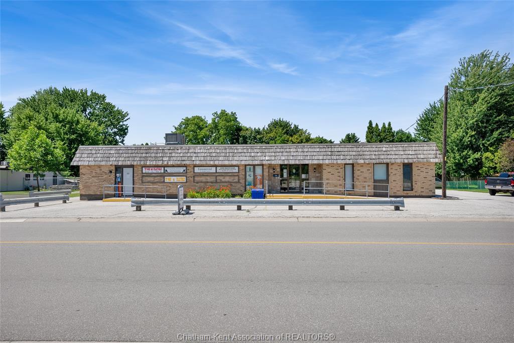 MLS# 26013865: 21 Arnold Street Unit# 8, Wallaceburg, Canada