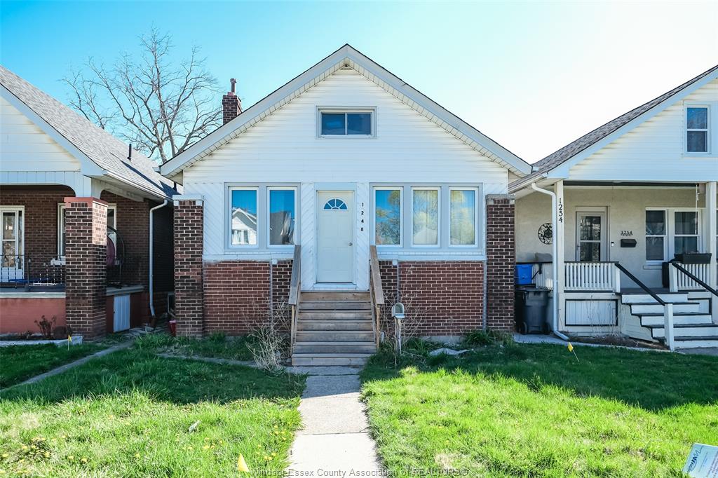 MLS# 26014835: 1248 BRUCE Avenue, Windsor, Canada