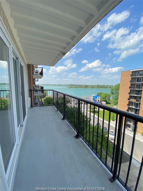MLS# 26014843: 8591 RIVERSIDE Drive Unit# 805, Windsor, Canada