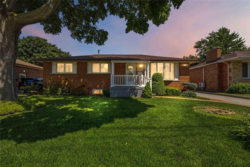 MLS# 26014859: 1102 Indian Road, Sarnia, Canada