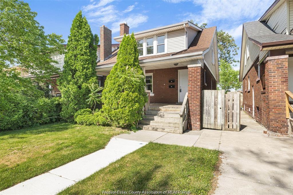 MLS# 26014957: 1376 GOYEAU Street Unit# UPPER, Windsor, Canada