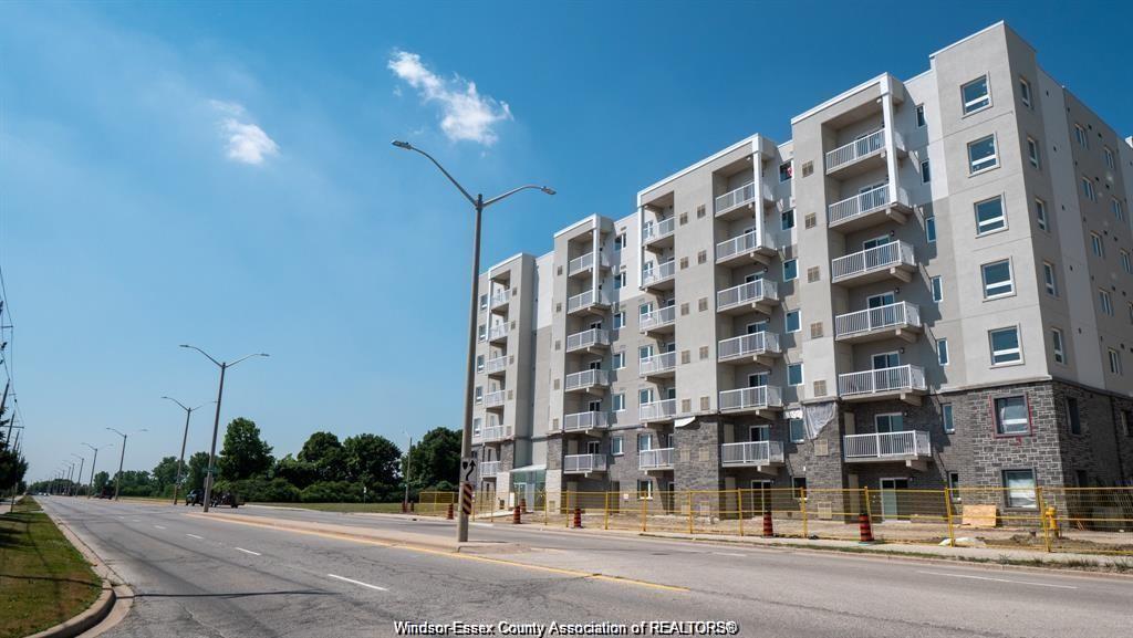 MLS# 26015024: 1611 Banwell  Unit# 513, Windsor, Canada