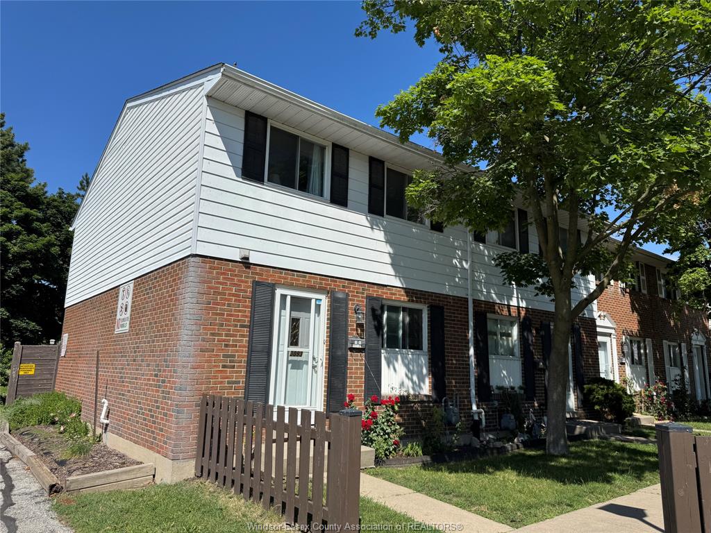 MLS# 26015061: 3093 MEADOWBROOK Lane Unit# 14, Windsor, Canada